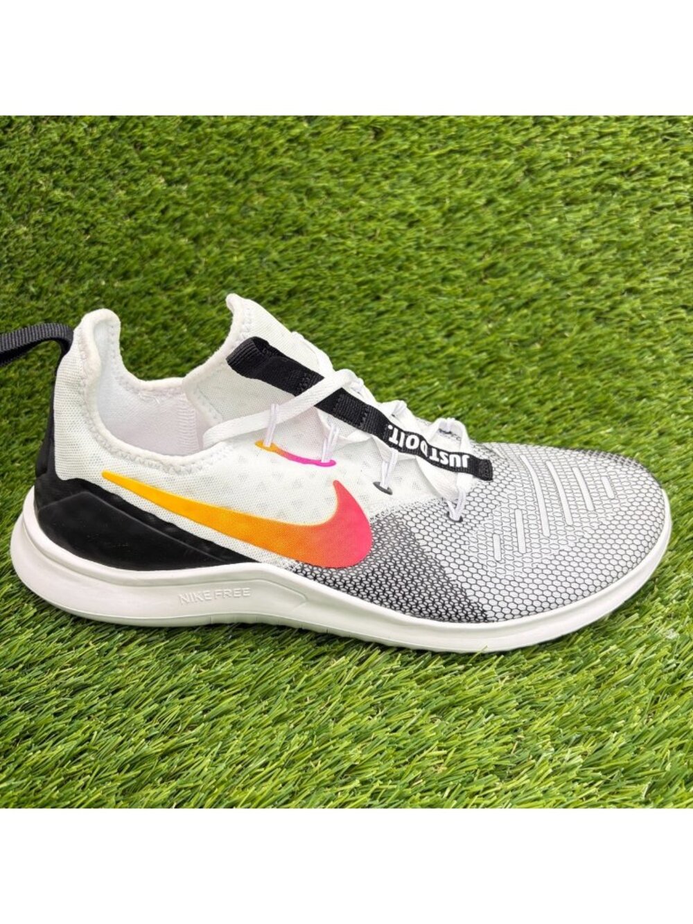 Nike Free TR 8 Womens Size 9.5 Black White Pink Athletic Running Shoes Sneakers